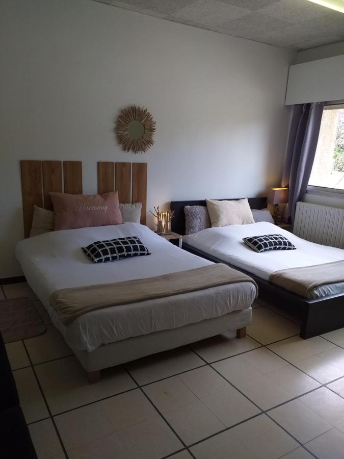 Bed and Breakfast Chez Naomi Saint-Jean-de-Cornies Exterior foto